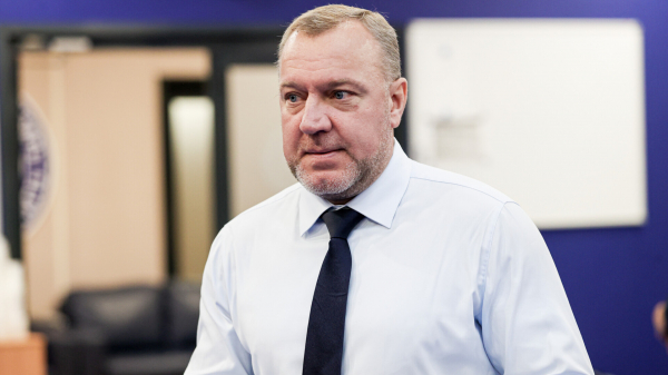 Бывший тренер «Сибири» Епанчинцев сообщил, что с нового сезона будет работать в штабе Игоря Ларионова в СКА